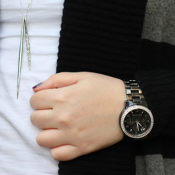 Michael Kors Accessories - ⬇️ Michael Kors 'Runway Ceramic' Black Watch, 40mm